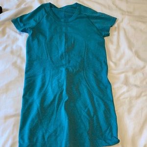 Lululemon Swiftly Tech Ss Tee size 4  green